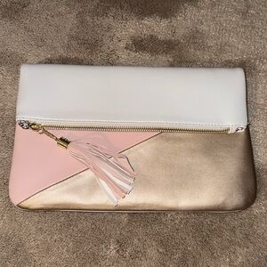 Max Studio clutch